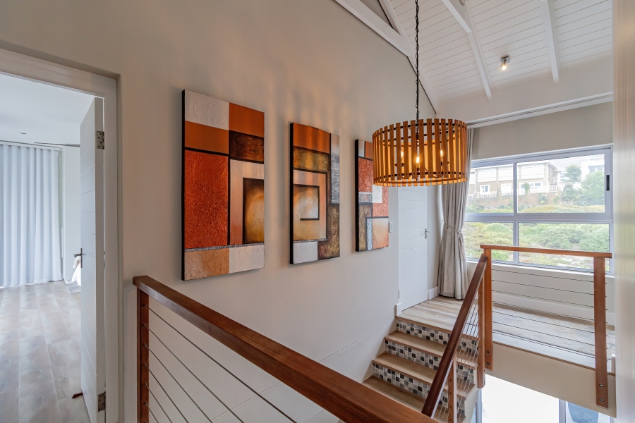 4 Bedroom Property for Sale in Pearl Bay Western Cape